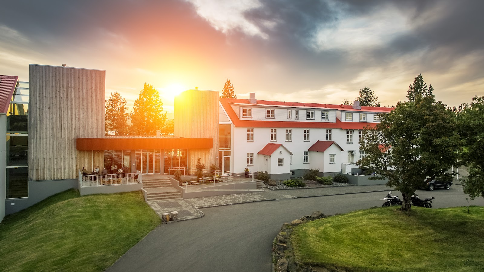 Gistihúsið – Lake Hotel Egilsstaðir