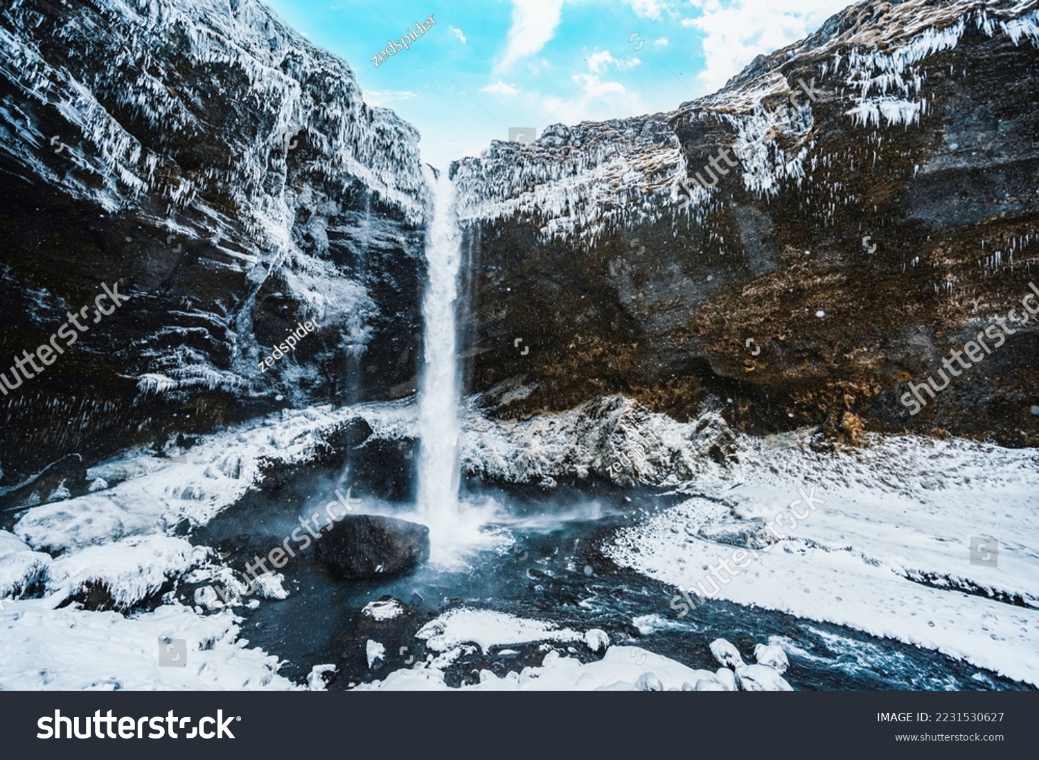 Kvernufoss 2
