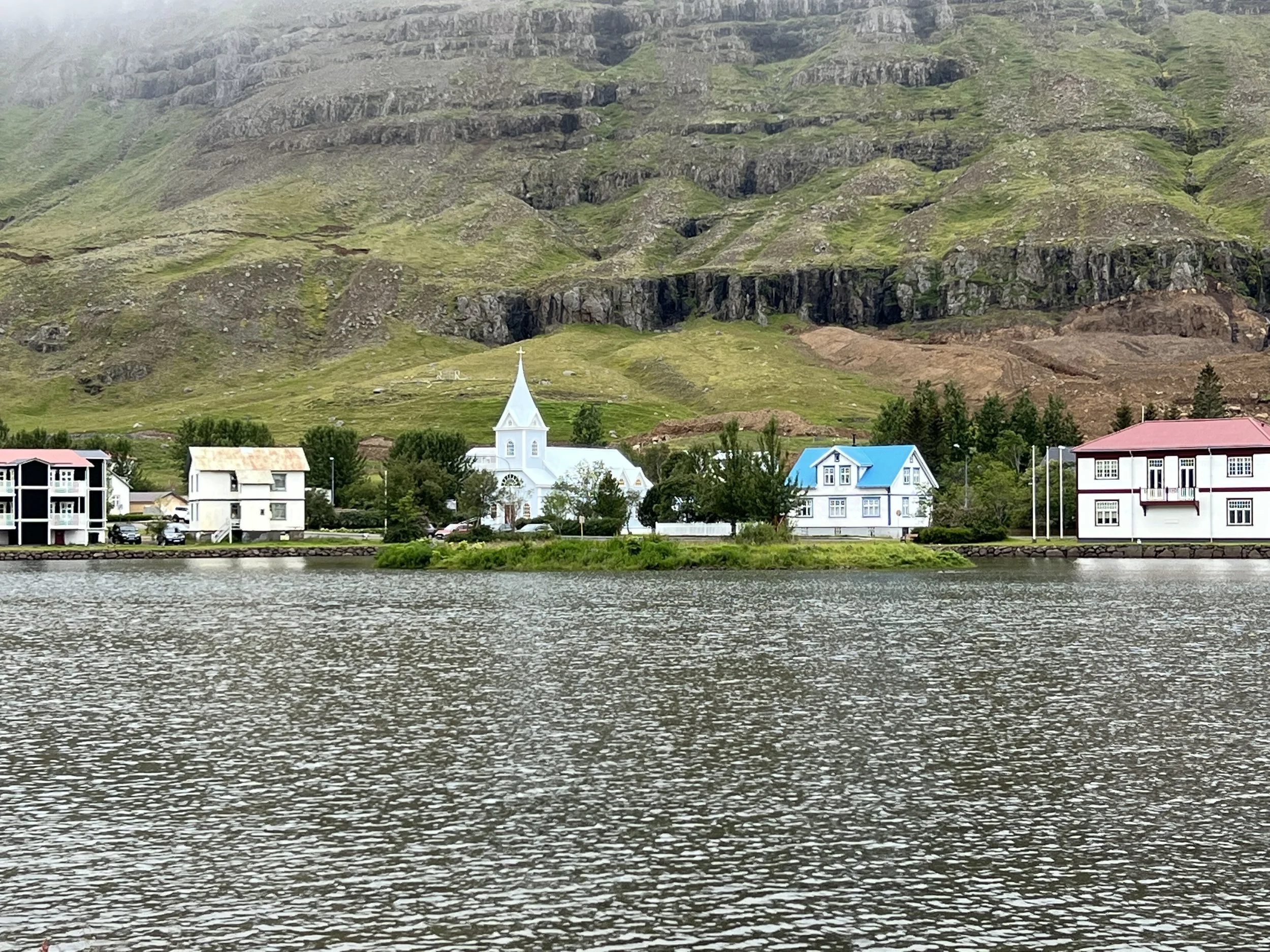 Il calderone d’oro di Fardagafoss e Gufufoss
